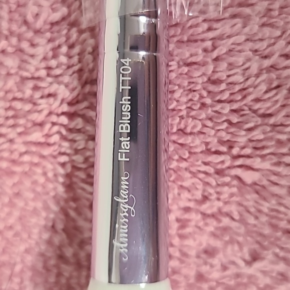 3 piece make up brush bundle - Picture 5 of 9